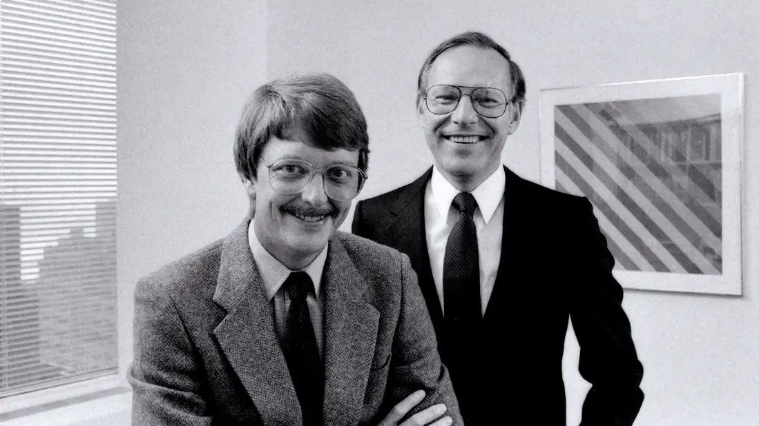 Bruce Blackburn (left) and Richard Danne, at the Danne & Blackburn offices in New York City, c.1975. Photo by Alan Orling.